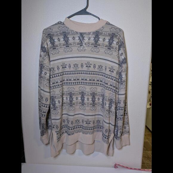 EUC Angels Forever Young Cozy Very Soft Geometric Sweater - Size M - Picture 1 of 7